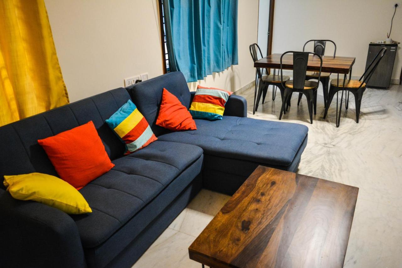 Chirpy Co-Living Space & Hostel Bangalore Bagian luar foto